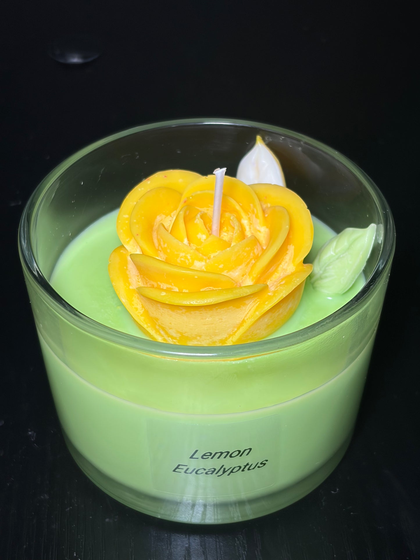 Lemon
Eucalyptus Candle